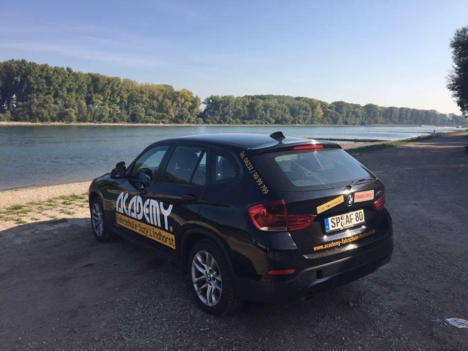 BMW BMW